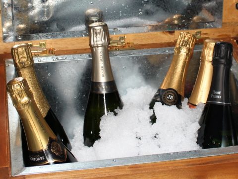 Eisgekühlter Champagner im Hotel Am Hirschhorn – prickelnder Genuss in stilvollem Ambiente